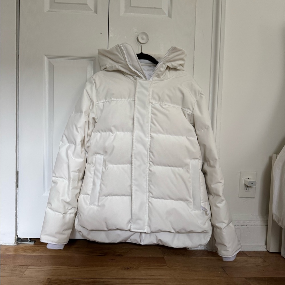 RARE White Canada Goose Macmillan
Parka HUMANATURE / Medium